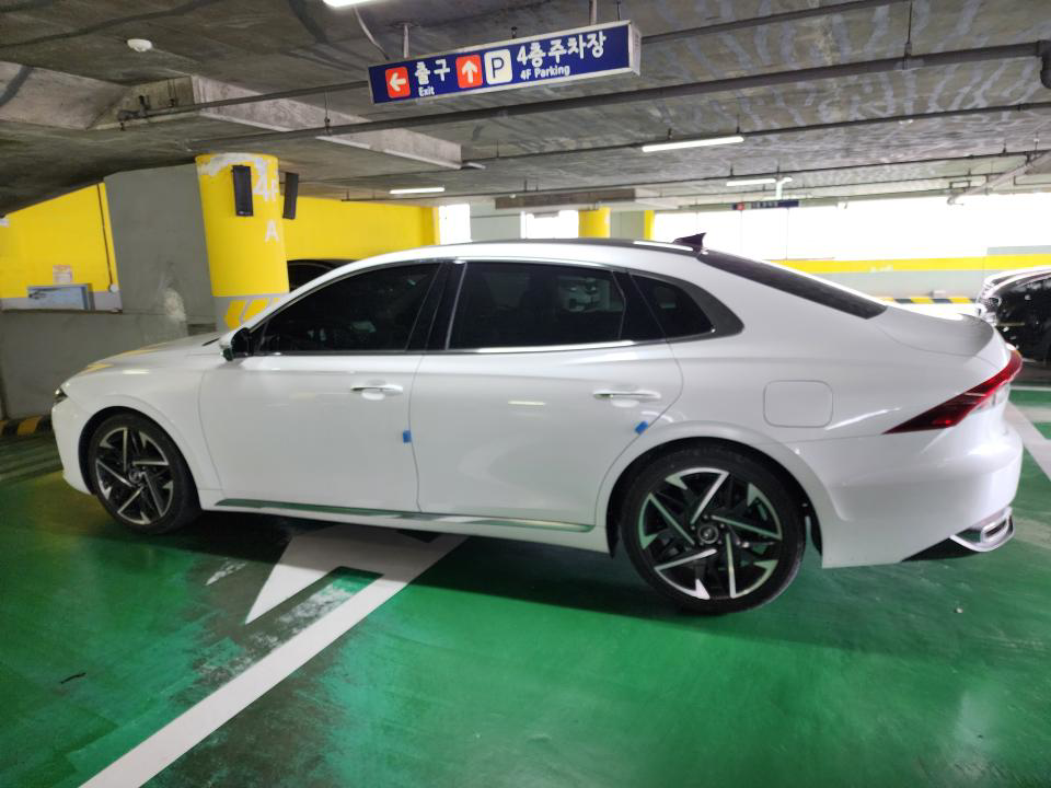 차량 이미지 4