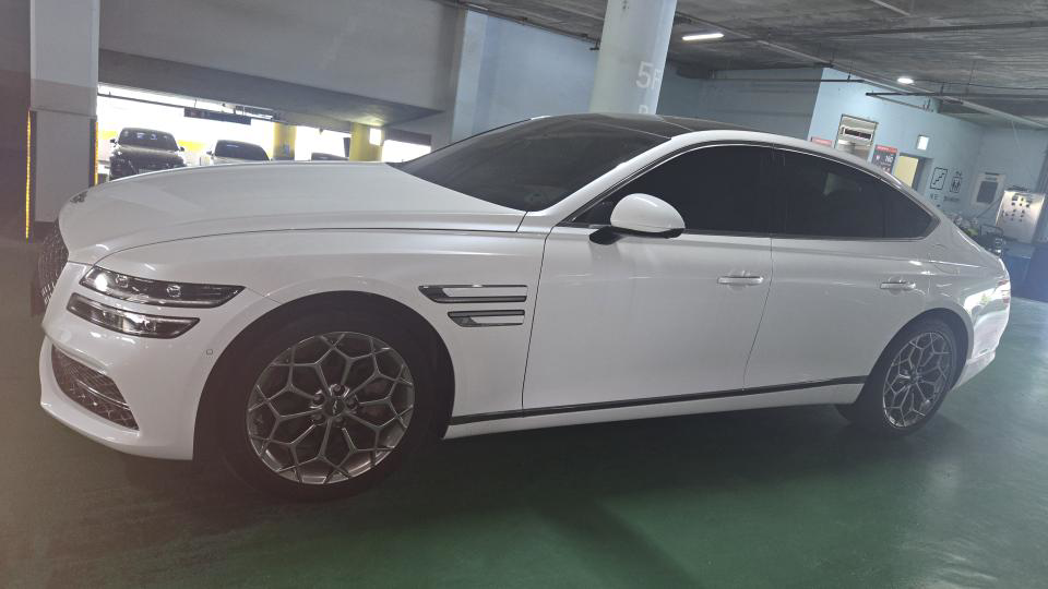 차량 이미지 2